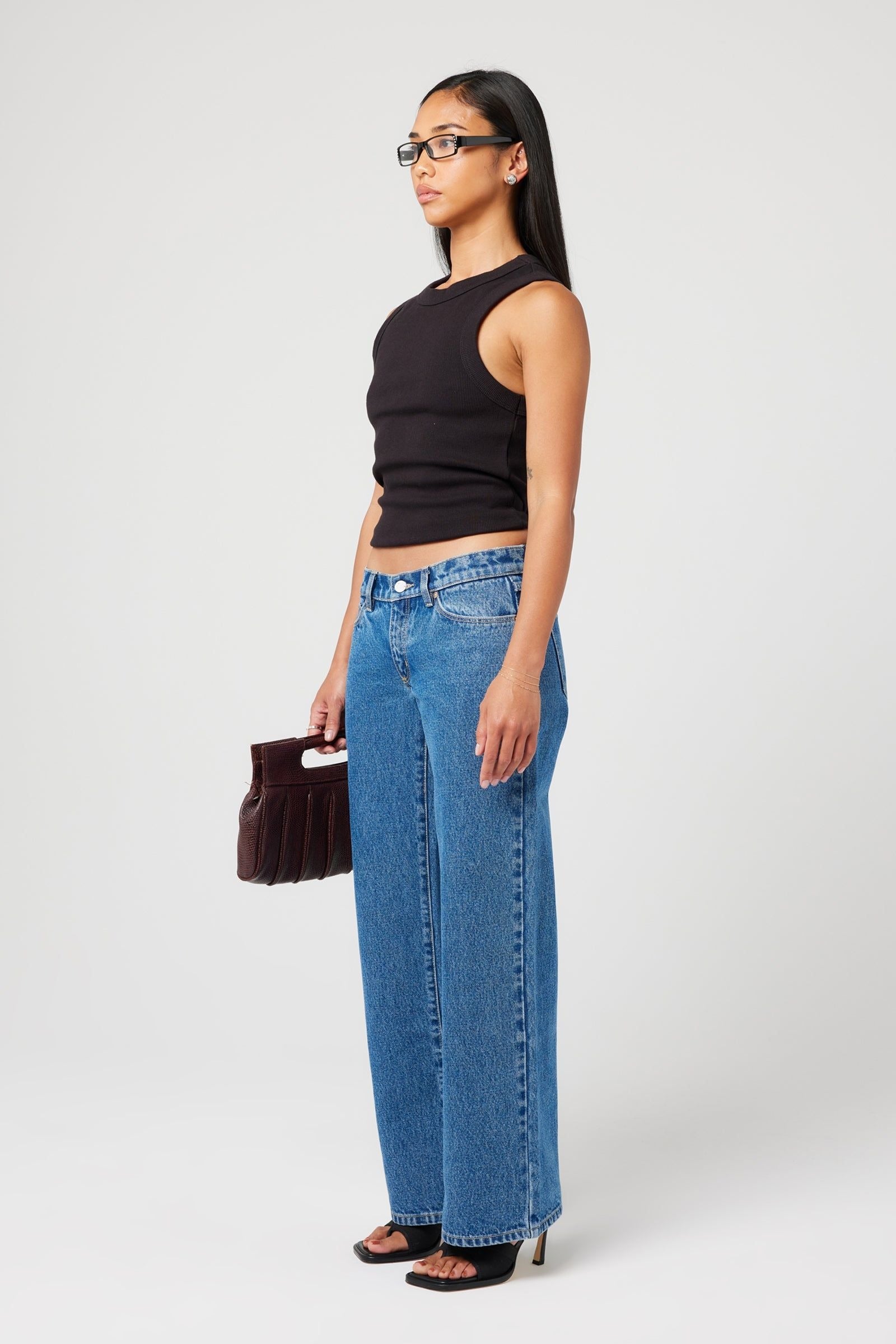 Low & Wide Petite Chantell Organic