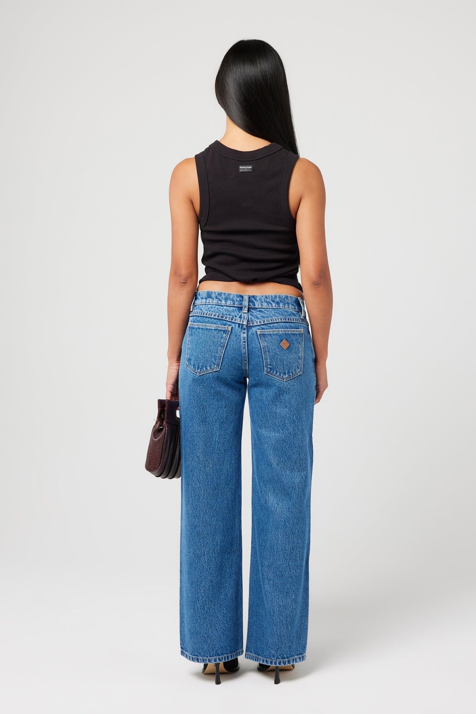 Low & Wide Petite Chantell Organic