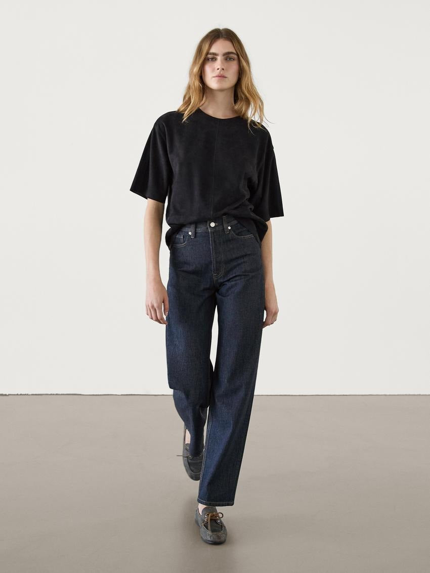 Straight-Leg High-Waist Jeans