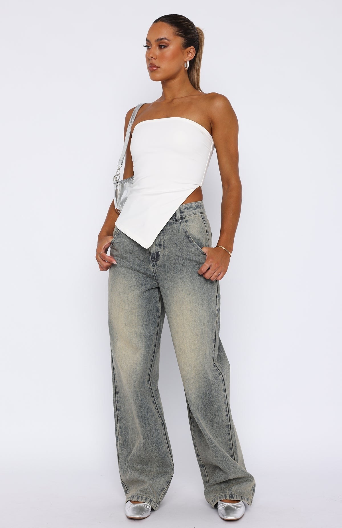 Mid Rise Wide Leg Jeans