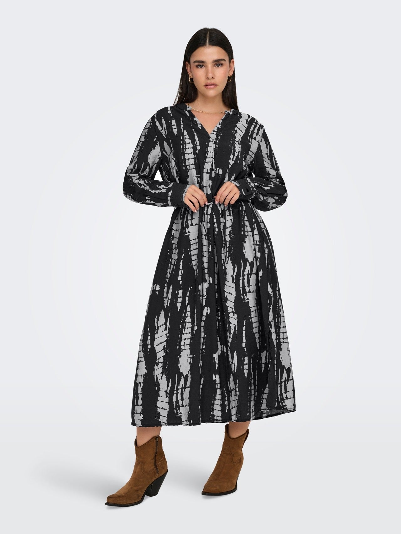 Lorina Maxi Dress